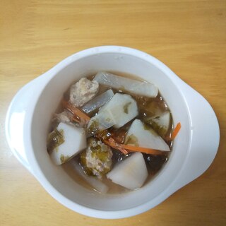 野菜と餃子の余りの韓国風肉団子のスープ
